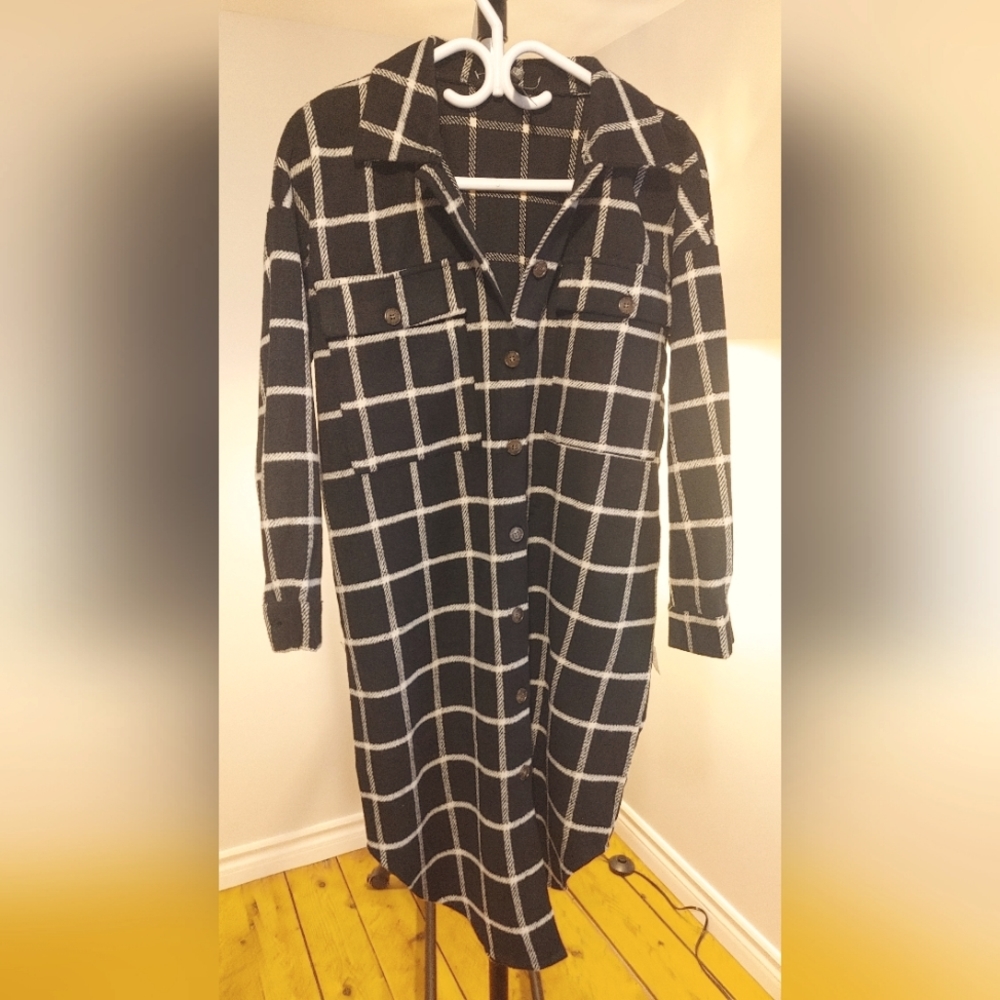 Long plaid shacket NWT black/white